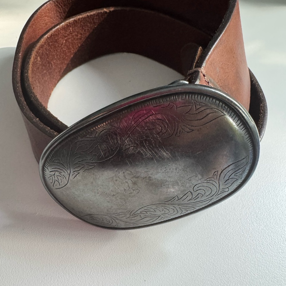 Abercrombie and Fitch Western Tooled Leather Belt Brown Chunky Silver Buckle - Picture 6 of 10